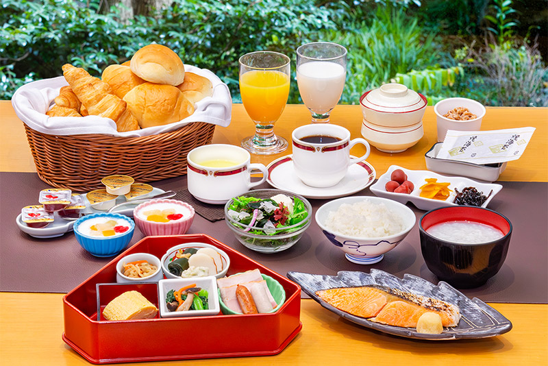 朝食